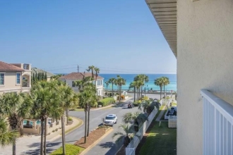 3 BR Beachfront Condo Rental in Maravilla, Florida