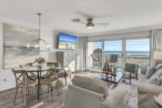 Maravilla 2211 Condominium Rental