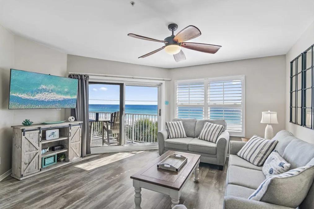 2 Bedrooms Beachfront, Condo Rental in Maravilla, Florida