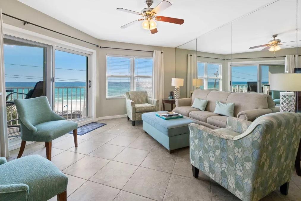 2 Bedrooms Beachfront, Condo Rental in Maravilla, Florida