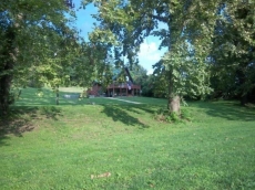 Papa Bear's River Cabin- 3 bedroom, 2 full bath, Riverfront