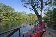 Viney’s on the River