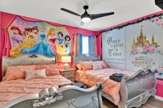 Magical Retreat - Family Villa Near Disney| Pool| Spa| Theater|Games