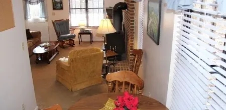 2 Bedrooms Cabin Rental in Greeneville, Tennessee