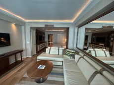 New Serene Condo in Luxury Hotel