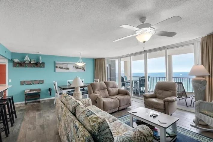 2 Bedrooms Beachfront Condo Rental in Long Beach Resort, Florida