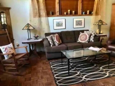 Siesta Retreat...Walk to Shell Beach