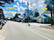 Steps to Flagler Avenue