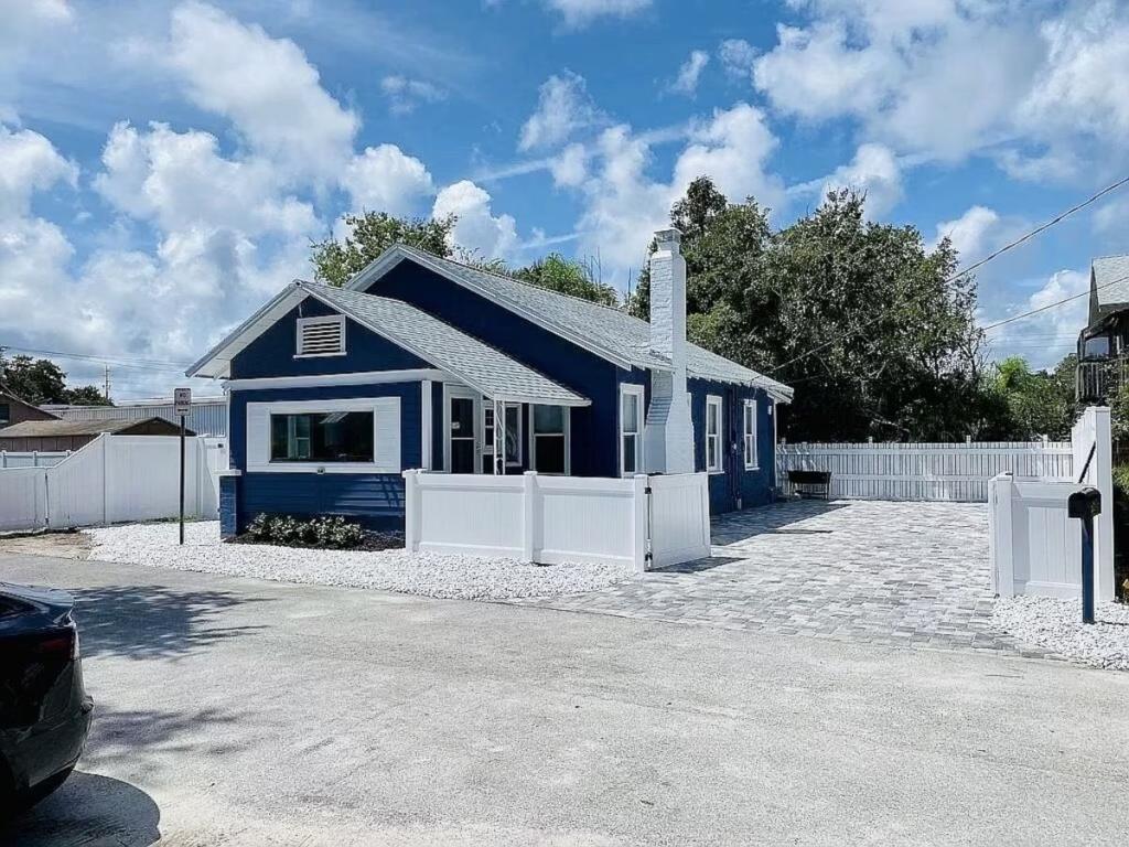 2 Bedrooms House Rental in New Smyrna Beach, Florida