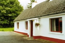 3 Bedrooms Farmhouse OpenHouse 