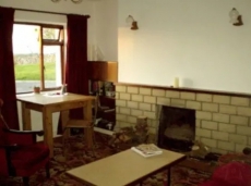 3 Bedrooms Farmhouse OpenHouse 