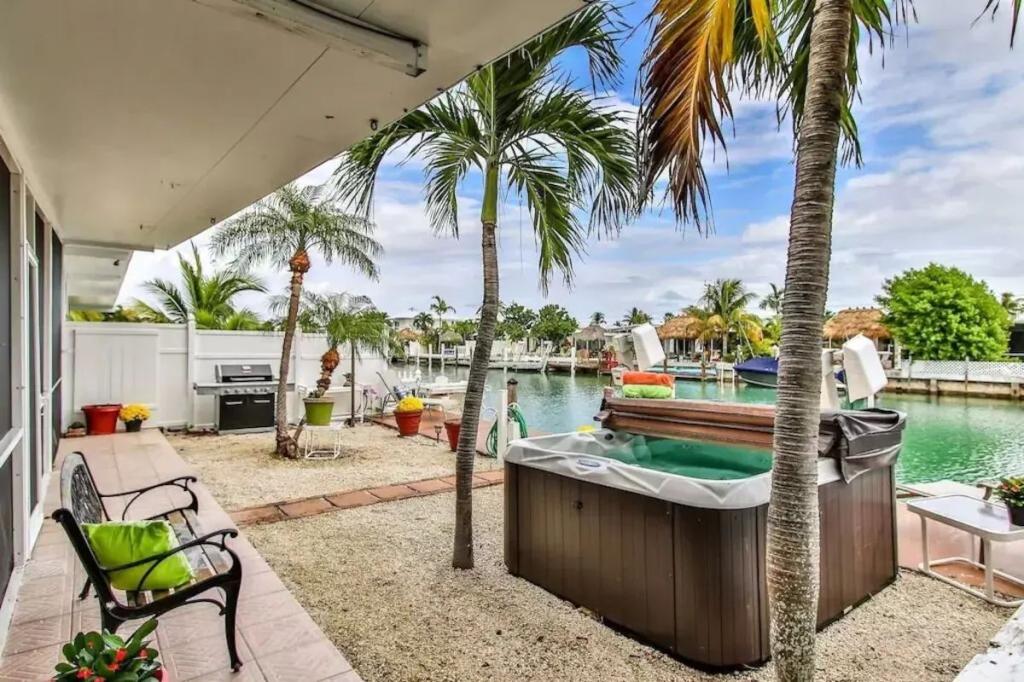 2 Bedrooms House Rental in Key Colony Beach, Florida