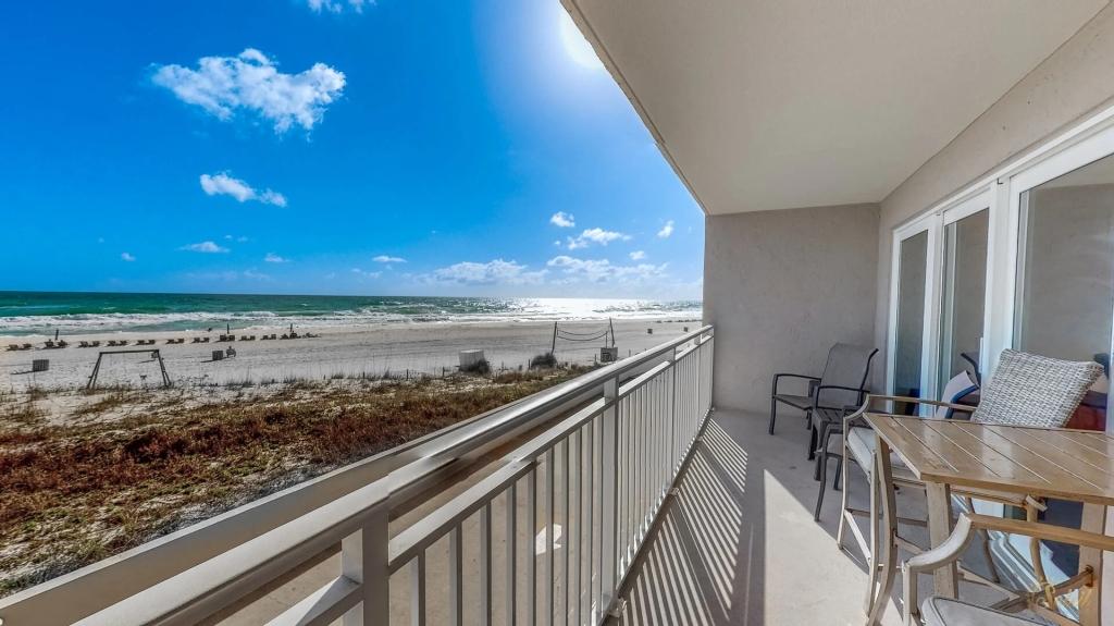 2 Bedrooms Beachfront Condo Rental in Panama City Beach, Florida