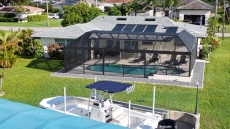 Waterfront Villa with own 23 ft Sportsboat, included in your weekly rental.