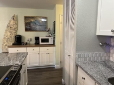 Lovely Maui Vista 1BR condo, three minute walk to the beach