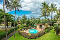 Lovely Maui Vista 1BR condo, three minute walk to the beach