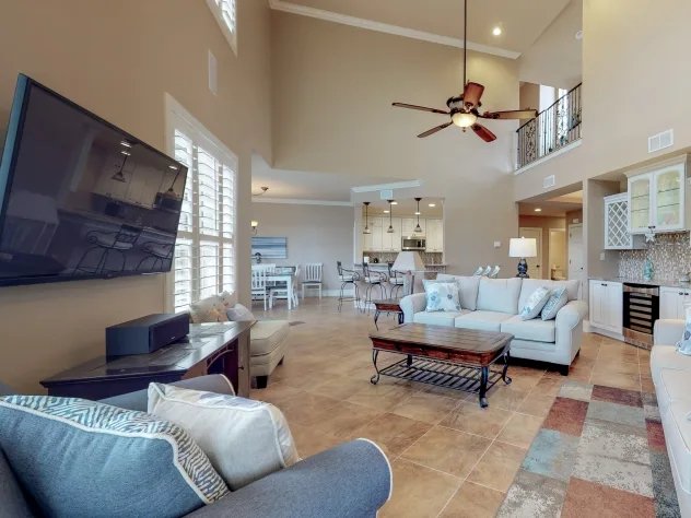 3 Bedrooms Beachfront House Rental in Miramar Beach, Florida