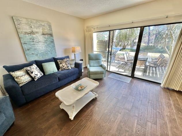2 Bedrooms Beachfront Villa Rental in Miramar Beach, Florida