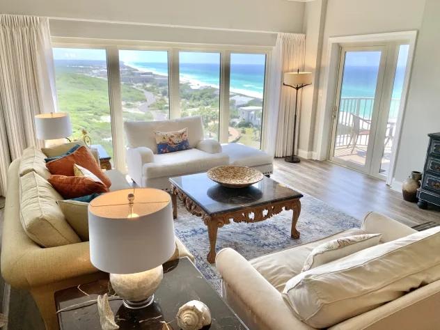 2 Bedrooms Oceanfront Condo Rental in Miramar Beach, Florida