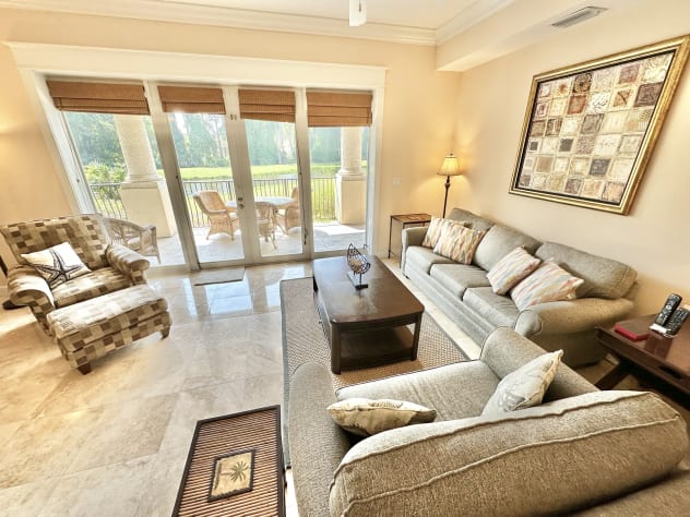 3 Bedrooms Beachfront Villa Rental in Miramar Beach, Florida