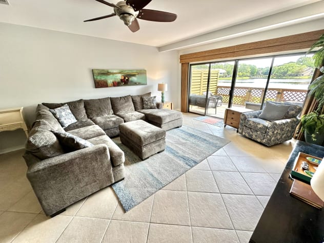 2 Bedrooms Beachfront Villa Rental in Miramar Beach, Florida