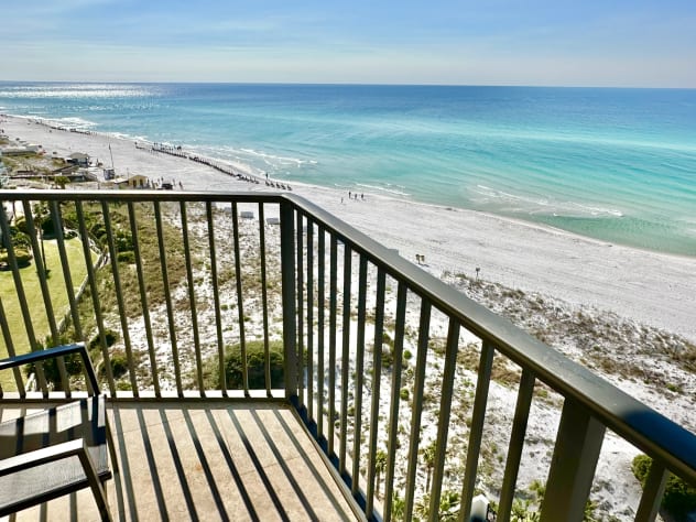 3 Bedrooms Beachfront Condo Rental in Miramar Beach, Florida