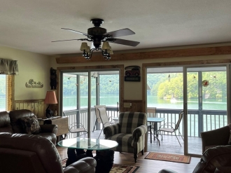 3 BR Mountain View Cottage Rental in Robbinsville, North Carolina