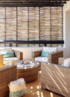 Professionally decorated exterior, covered lanai