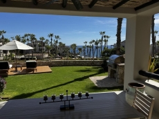 Private lounge patio and BBQ just a few steps from the kitchen