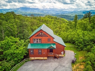 Cabin rental in Sevierville, Tennessee