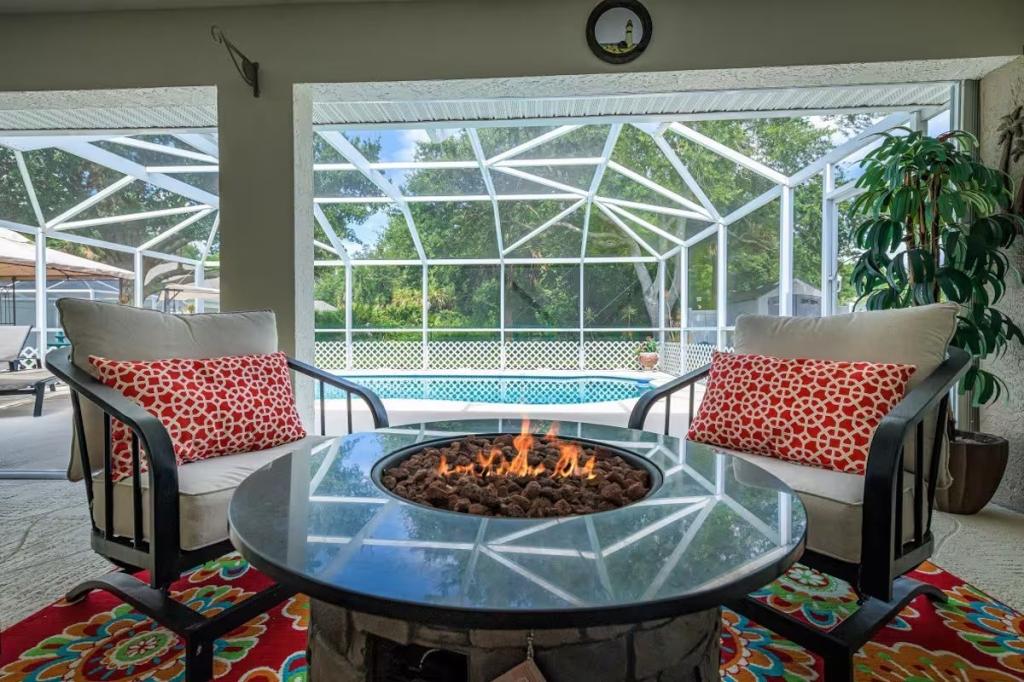 3 Bedrooms Beachfront House Rental in Port Charlotte, Florida