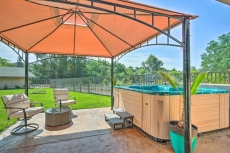Luxe Granite Bay Home w/ Hot Tub, Fire Pits!