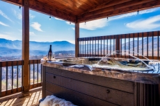 Main deck hot tub