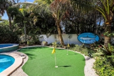 Tarpon House-Luxury 4/4 Home on Anna Maria Island