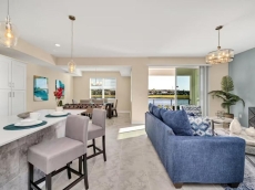 Boutique condo w/Free Storey Lake Water Parks