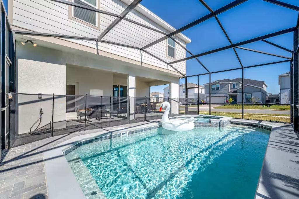 7 Bedrooms House Rental in Clermont, Florida