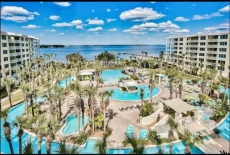 Resort amenities include a lazy river!