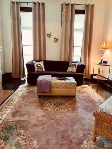 High ceiling and comfortable surroundings