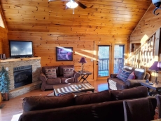 October Special! Peace Perfect Peace; 3 Miles to Downtown Gatlinburg