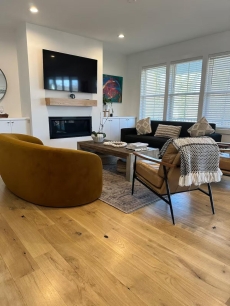New Luxury Modern Farmhouse, Downtown C