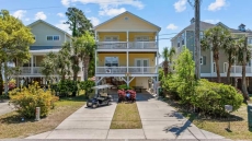 4 Shrimp and a Crab - Surfside Beach Places