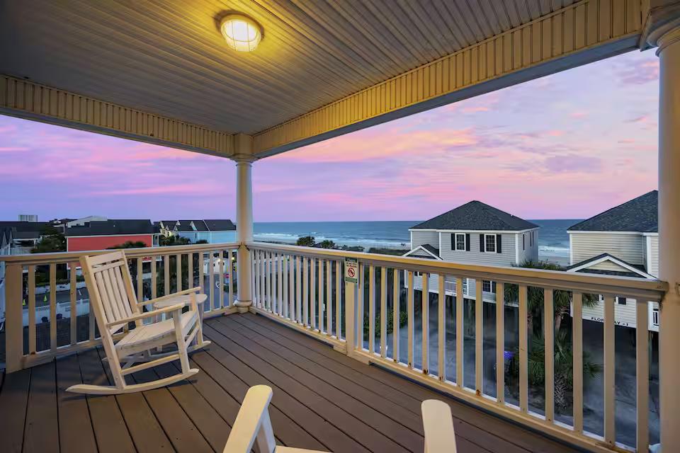 The Lazy Loon - Surfside Beach Places