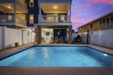 The Lazy Loon - Surfside Beach Places