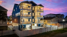 The Happy Heron - Surfside Beach Places