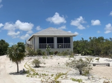 Bambarra Sands Cottage: Private beach house on Bambarra Beach, Middle Caicos