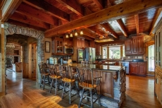 Majestica- Luxury Lodge- Pool- Elevator- Sleeps 28