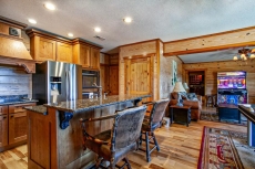 Majestica- Luxury Lodge- Pool- Elevator- Sleeps 28