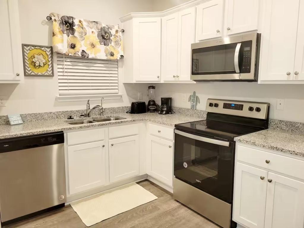 1 Bedroom Townhome Rental in Port St. Joe, Florida
