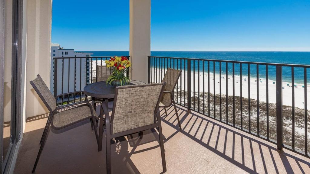 2 Bedrooms Beachfront Condo Rental in Orange Beach, Alabama