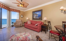 Phoenix VII 1410 Beachfront with Great Amenities